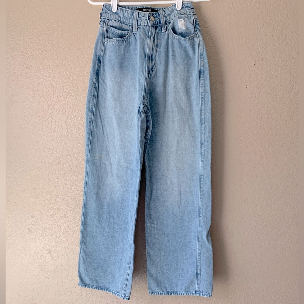 Hollister Ultra High Rise Baggy Wide Leg Light Wash Denim Jeans Size 24 Regular